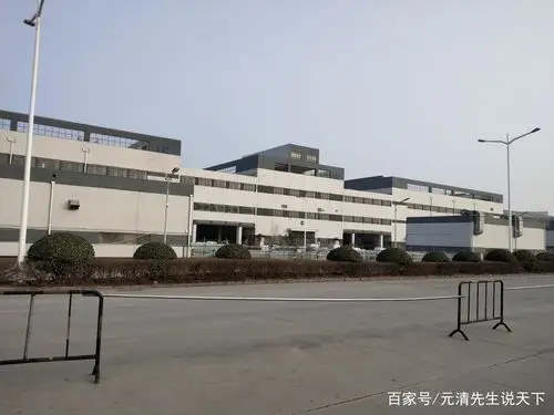 新郑富士康厂区星期天的样子你见过吗?看看这几张照片