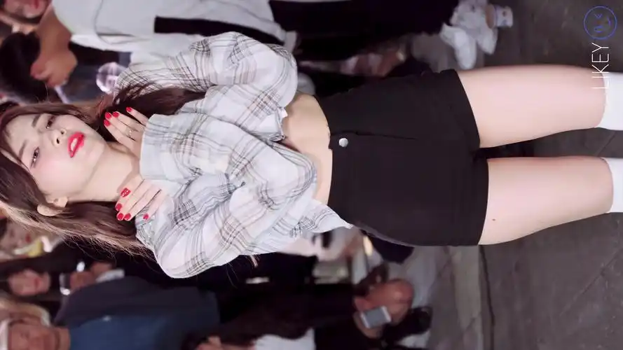 韩女团clock成员sally性感热舞(200116更新)_哔哩哔哩_bilibili