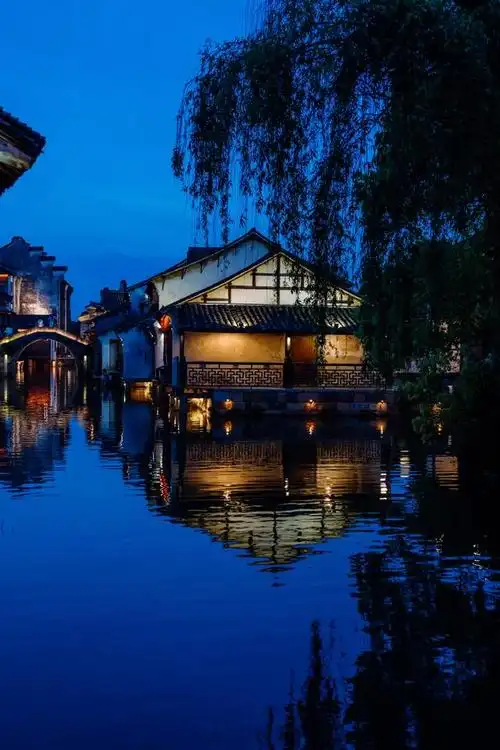 浙江桐乡乌镇,东栅的清晨,西栅的夜,最美的乌镇