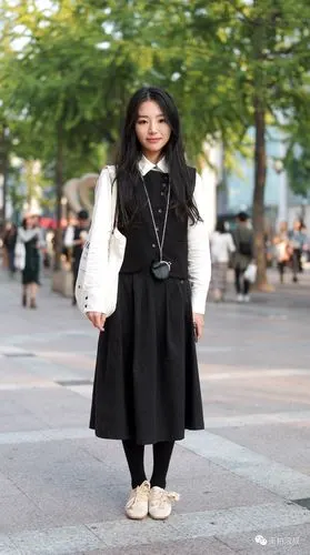 滚叔街拍10月23日让衣服变成身体的延长线这个冬天能给你温暖的除了