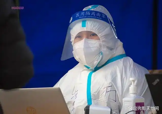 时间进入2021年12月,西安突然接连在不同区域出现了新型冠状病毒确诊