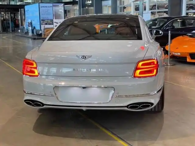 宾利飞驰首发限量现车 特价328万起_凤凰网汽车_凤凰网