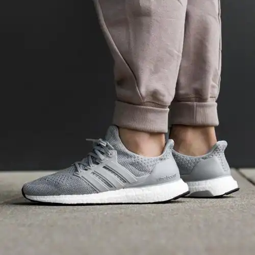 adidasultraboost阿迪达斯新款男子缓震运动跑步鞋