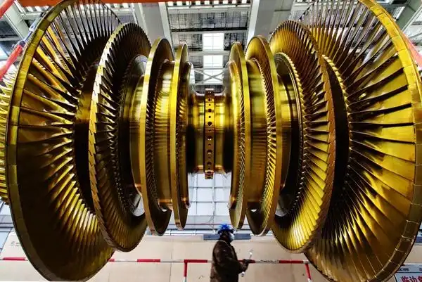 锦界三期项目汽轮机转子顺利吊装就位