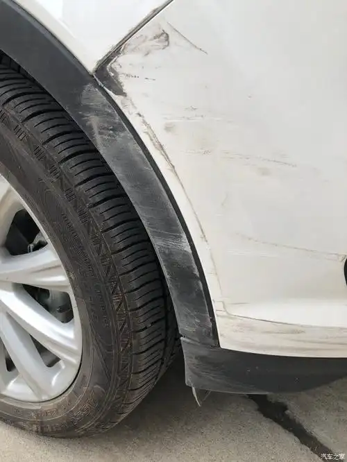 【图】看看我车剐蹭的,需要修理吗?_翼虎论坛_汽车之家论坛