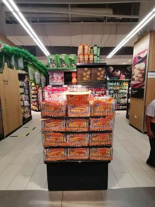 永辉堆端架组合陈列