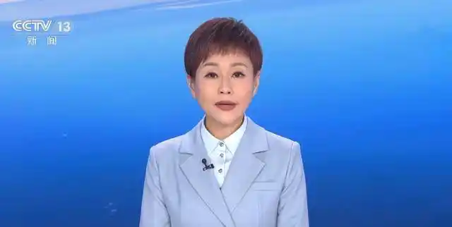 央视新闻主播直播发生"意外",有人出现嘴瓢,康辉挖鼻孔入镜_观众