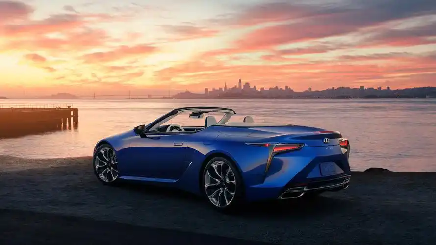 lexuslc500汽车电脑桌面壁纸