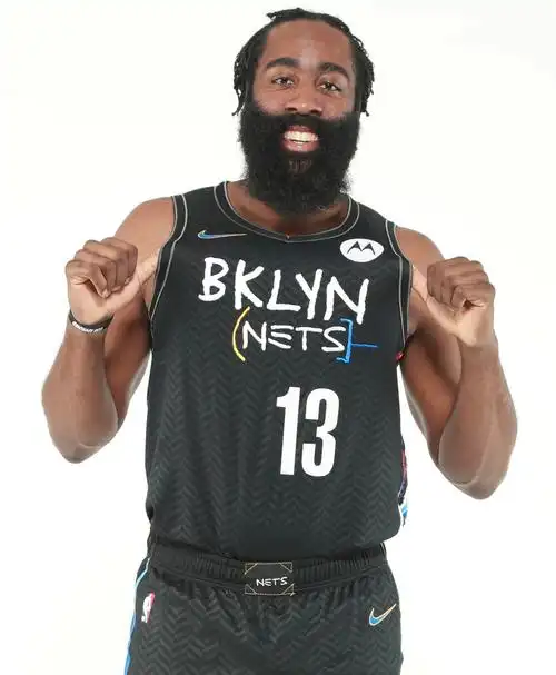 组图:哈登篮网定妆照 大胡子如愿以偿春风得意