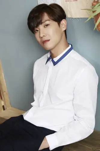 原创32岁李准与31岁郑素敏当年因戏生情今因聚少离多结束3年恋情分手