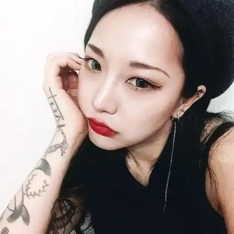 纹身女头女生头像