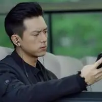 亲爱的热爱的里面韩商言的微信头像【点击鼠标右键下载】