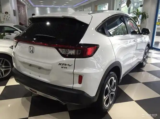 出售本田缤智xrv18自动高配白色