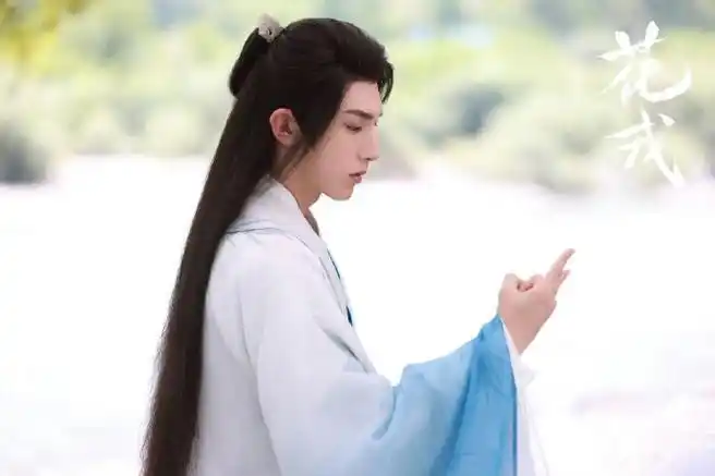 郭俊辰早几年都干嘛去了