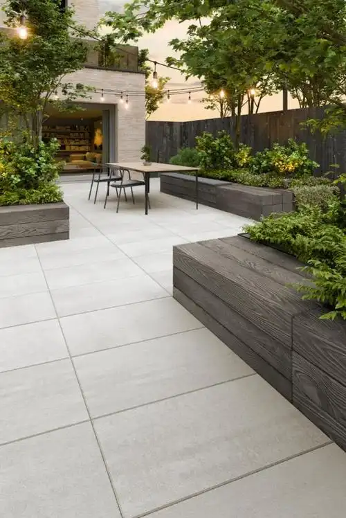 室外露天阳台地面铺什么地砖好看?