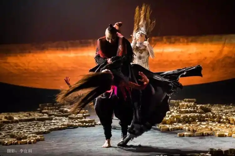 杨丽萍 何训田:《春之祭》亮相上海,穿越幻象,历经轮回