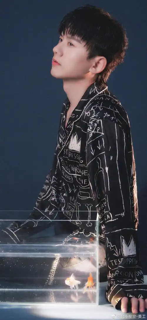 张杰超话#张杰未live巡回演唱会##张杰声生不息宝岛季#【壁纸6p】浪漫