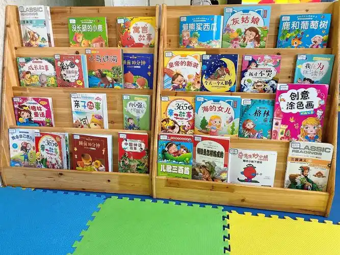 我们有很多故事书和绘本书哟 都是我们可爱的家长朋友们带来 分享的