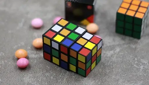 周游记魔术近景震撼高级巧克力彩虹变彩魔方迷你魔术道具