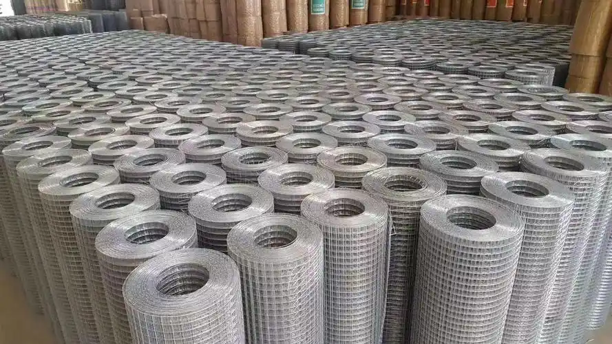 钢丝网电焊网建筑工地内外墙面抹灰防裂焊接镀锌电焊网铁丝网厂家