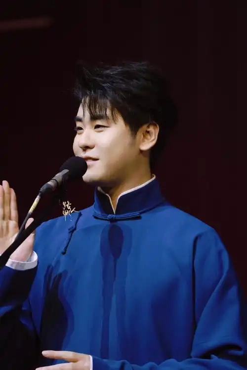 盏#99苏州张磊磊嘎嘎好看嘎嘎帅晚安宝贝@小辫儿张云雷#超话星愿池