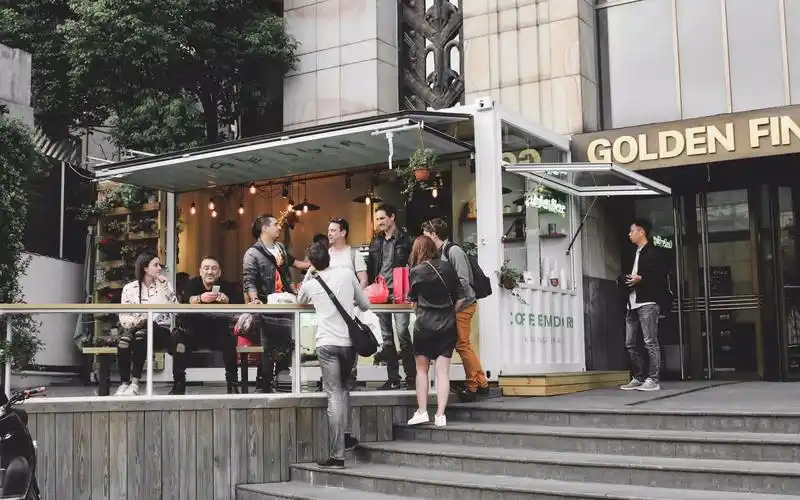 【coffee midori】我们用集装箱在上海外滩开了家咖啡馆