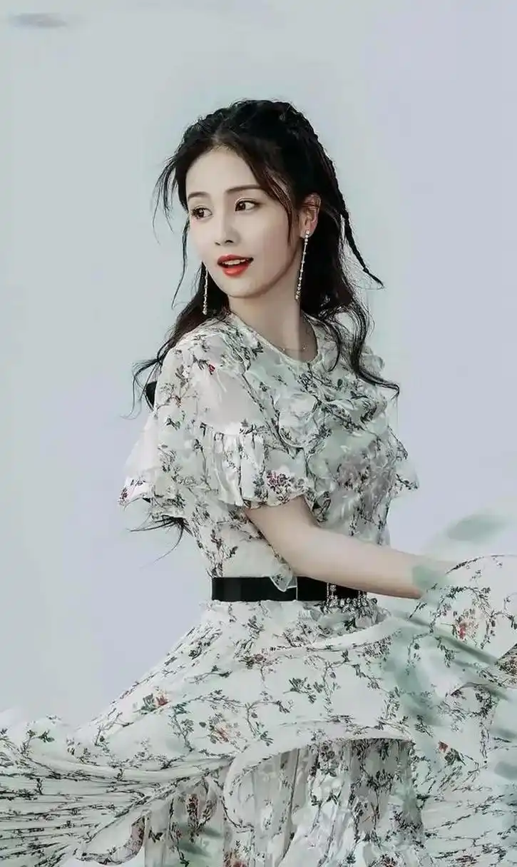 明星壁纸分享—白鹿 #美女# #明星