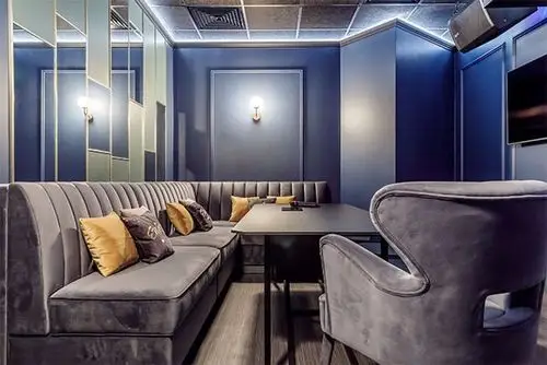 克拉斯诺达尔的卡拉ok俱乐部卧室潮流混搭卧室设计图片赏析