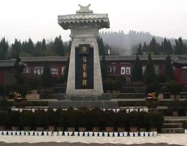 项羽30万大军挖不动秦始皇陵!秦陵难解之谜