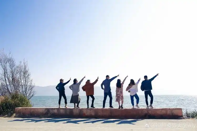集体照这样拍