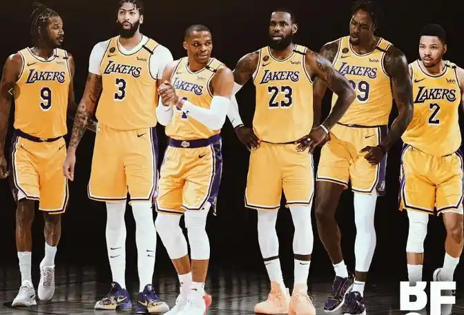 湖人是2020年的总冠军,本赛季湖人也召回了那个赛季夺冠军的主要班底