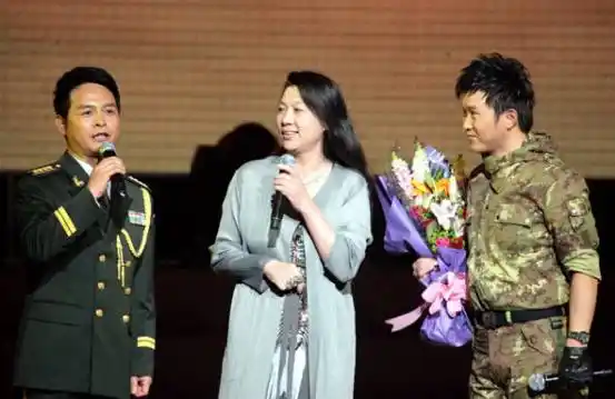 文工团,成立于1966年7月,二炮文工团的前身是公安部队政治部文工团