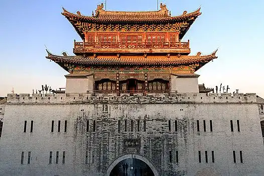 中国河南省洛阳市丽景门景区城楼瓮城古建筑