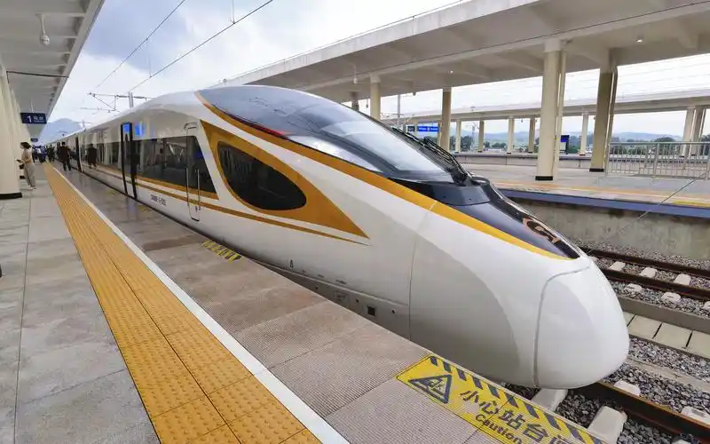 勾连双线——朝凌高铁"首发车"g9147/6次锦州北-大连北全程侧面展望