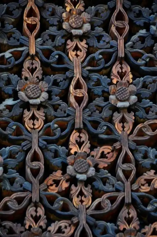 平遥明代清凉寺大殿门窗装饰花纹.