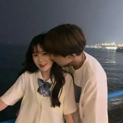 2021最新情侣头像一对真人版双人照片