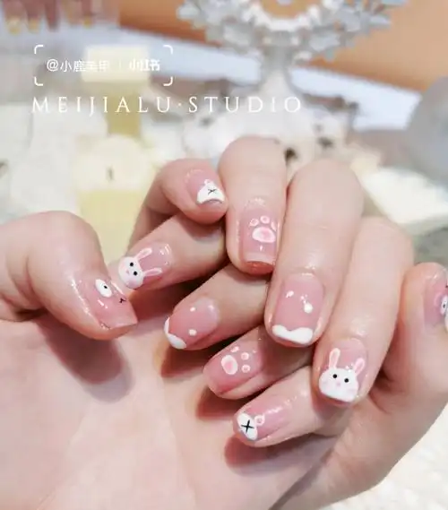 可爱软萌小奶兔粉嫩嫩手绘短款美甲