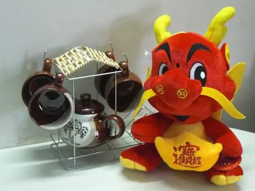 中国龙送礼2012龙年吉祥物龙公仔毛绒玩具龙宝宝贺岁龙抱元宝龙