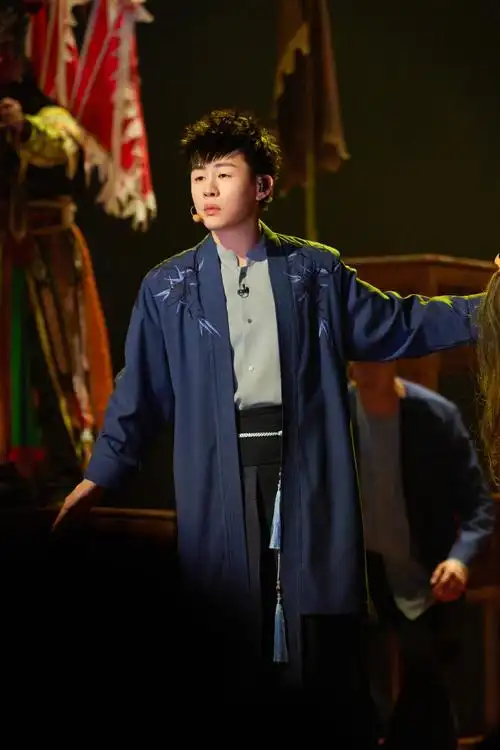 胡彦斌超话在音乐世界里创造奇迹,@胡彦斌7015#披荆斩棘#ep08四公