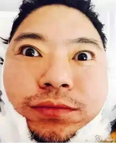 主页 教育 家庭教育 > 多功能餐桌棋牌桌 魔性的自拍加上各种语录的