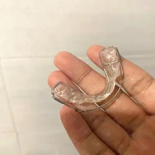 儿童牙齿矫正牙套