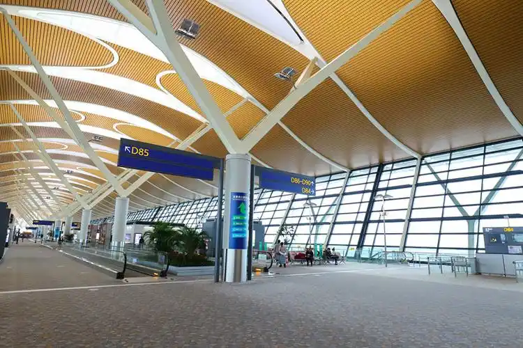 浦东国际机场候机楼