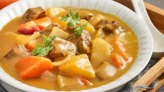 咖喱土豆牛腩