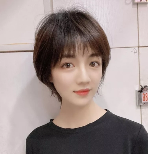 2020冬天这18款发型很火一看就很喜欢瘦脸时尚很洋气