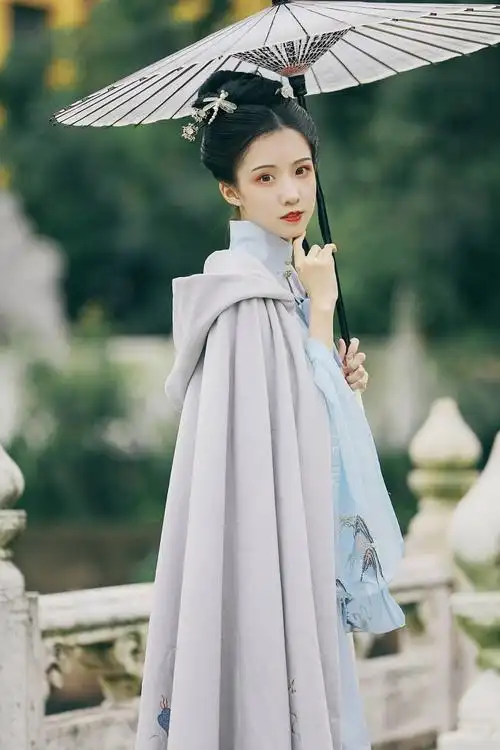 缓缓踏浪执笔赋,八仙渡海普清明. photo by@钟灵记汉服 67