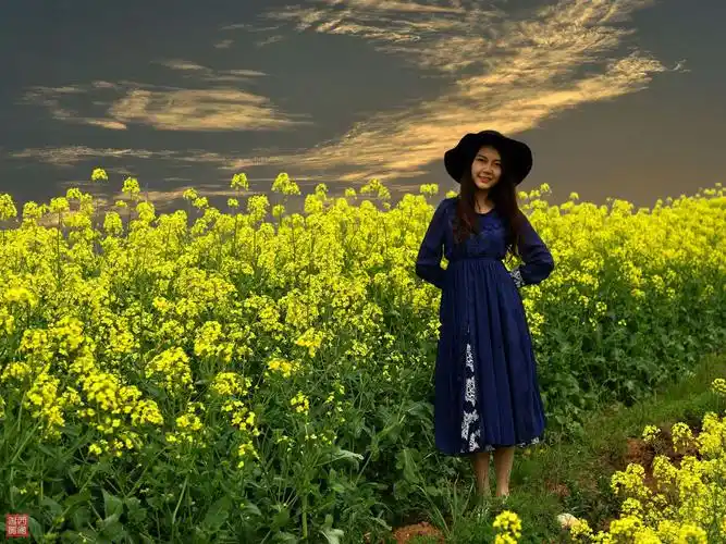 【油菜花摄影图片】户外人像摄影_西安老吴_太平洋电脑网摄影部落