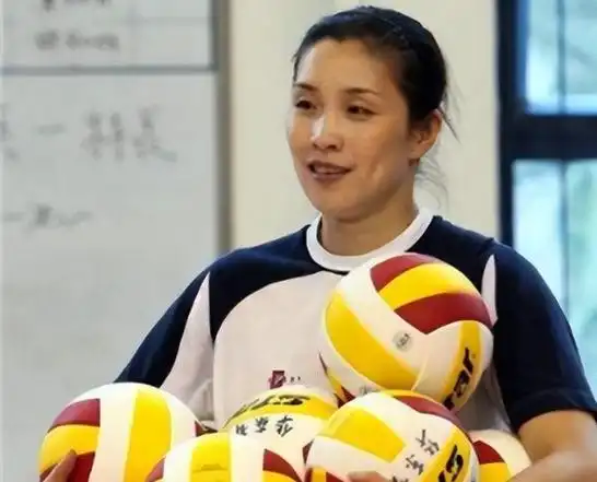 49岁前女排队长孙玥:白银一代的绝对主力