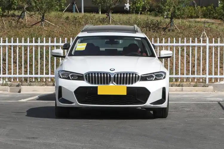 比如,我们今天要说的宝马3系 2023款 320li m运动套装,官方指导价为