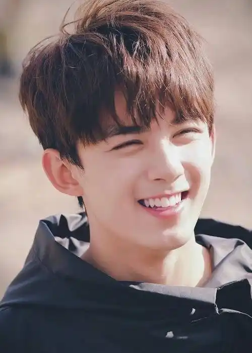 听说吴磊眼神变了,是真的吗?_沙海_少年_吴邪