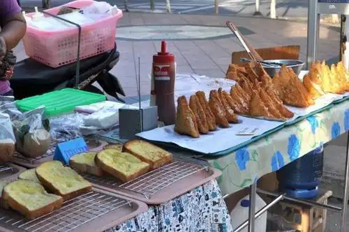 小伙不当程序员当早点摊主,摆9个营业早餐摊,半年收入30万